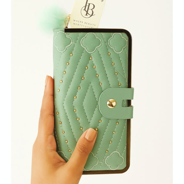 Chic Quilted Long Wallet For Women's -Secure Double Zipper Multi Cards Slot's, Phone Compartment -Versatile For Every Occasion.
